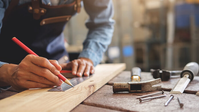 3 Tips for Prioritizing Spending After Hiring a Carpenter